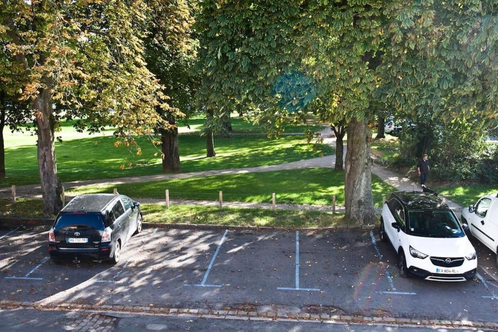 Gite 65 M2 200 M Gare T-G-V 400 M Centre-Ville Grand Parking 250 Places Gratuit Face Au Logement Arras Dış mekan fotoğraf